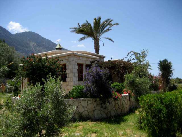 Cypriot stone house for 2-4 Person